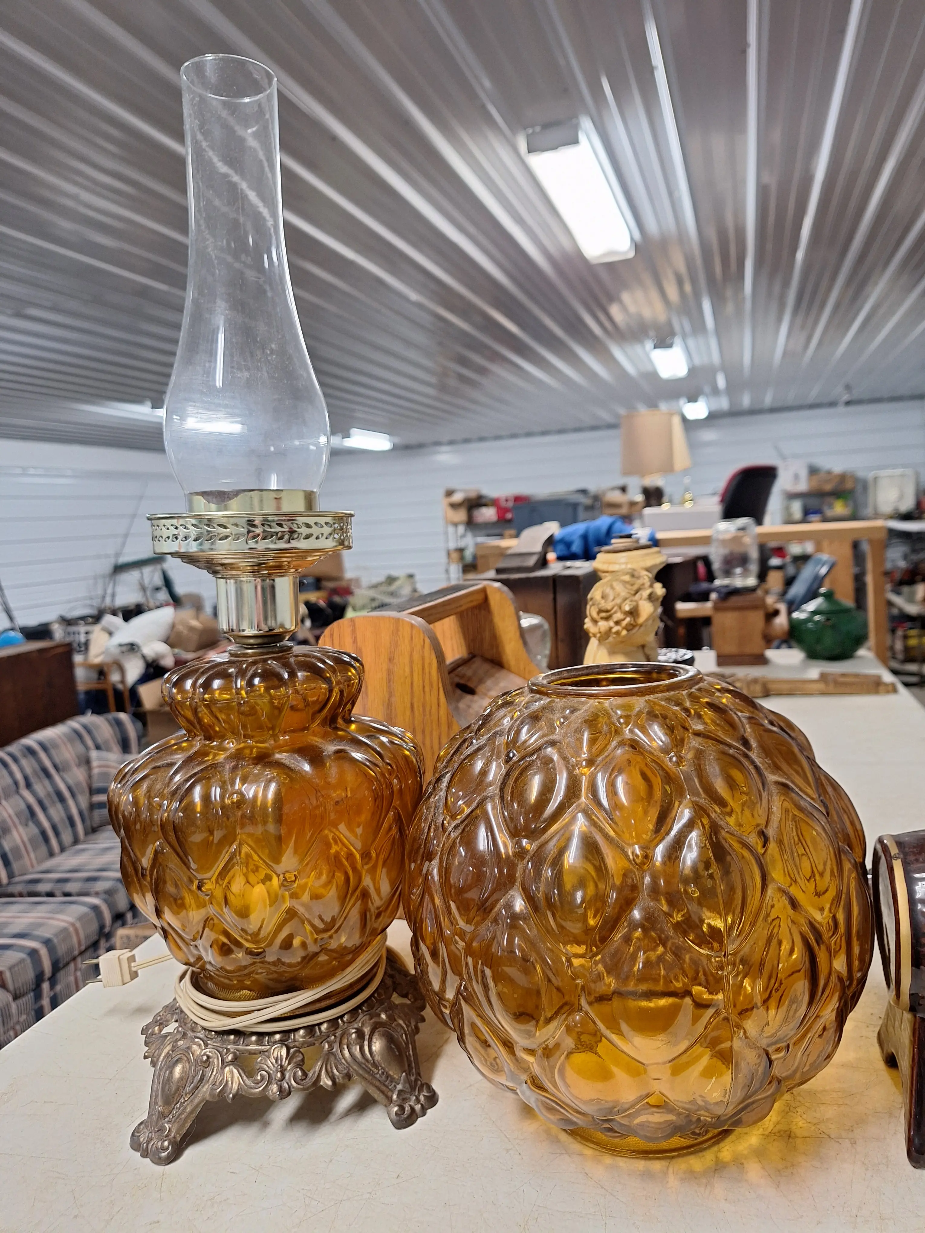 Live auction photo