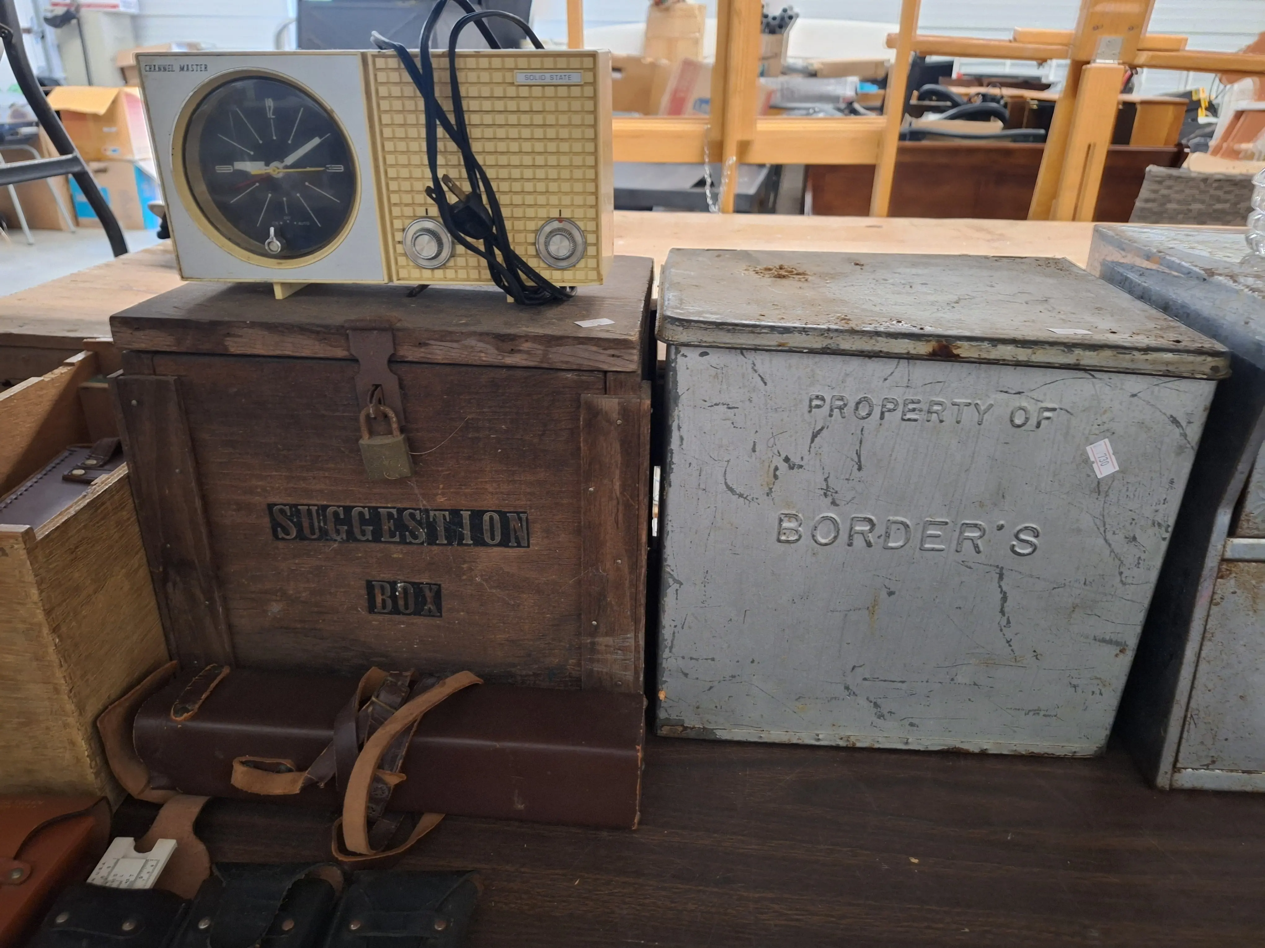 Live auction photo
