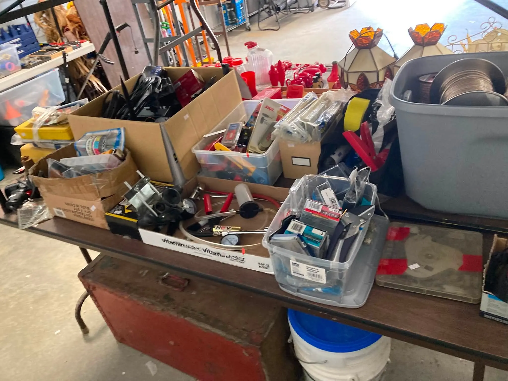 Live auction photo