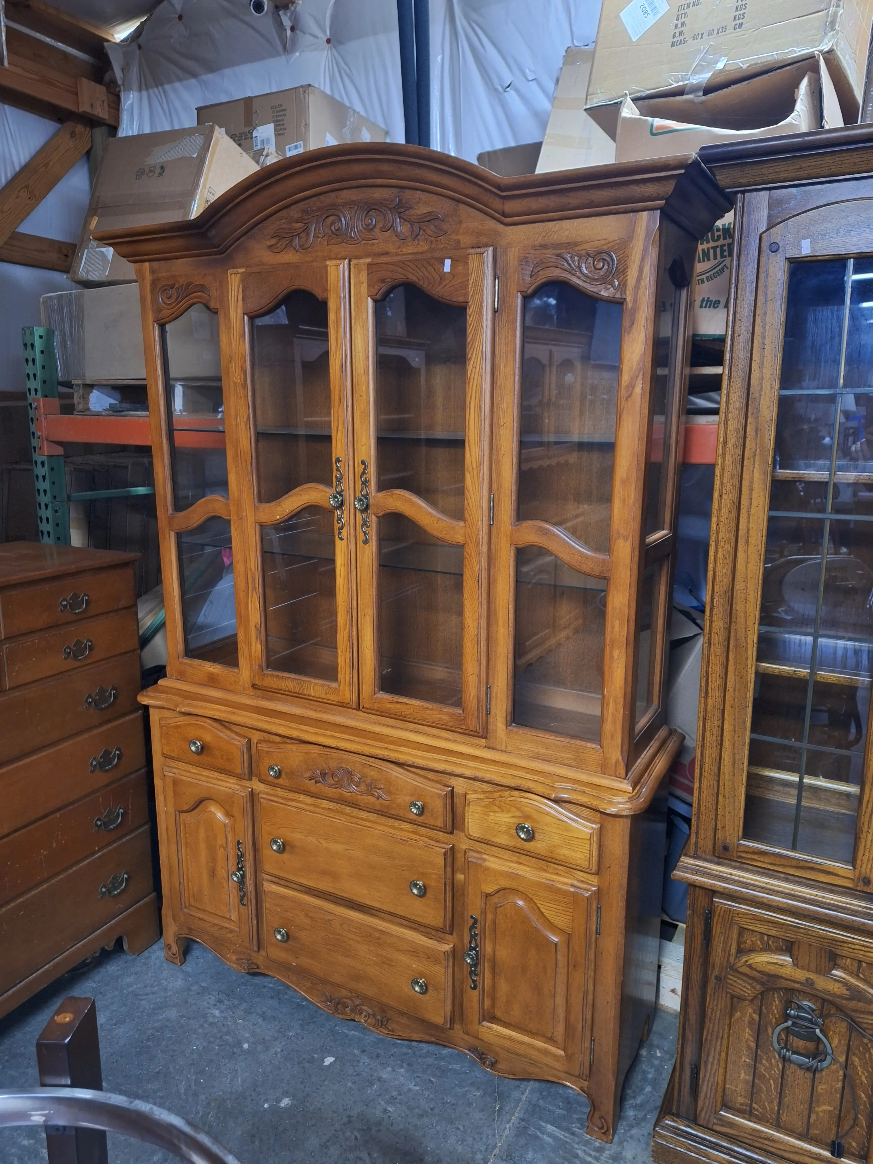 Live auction photo