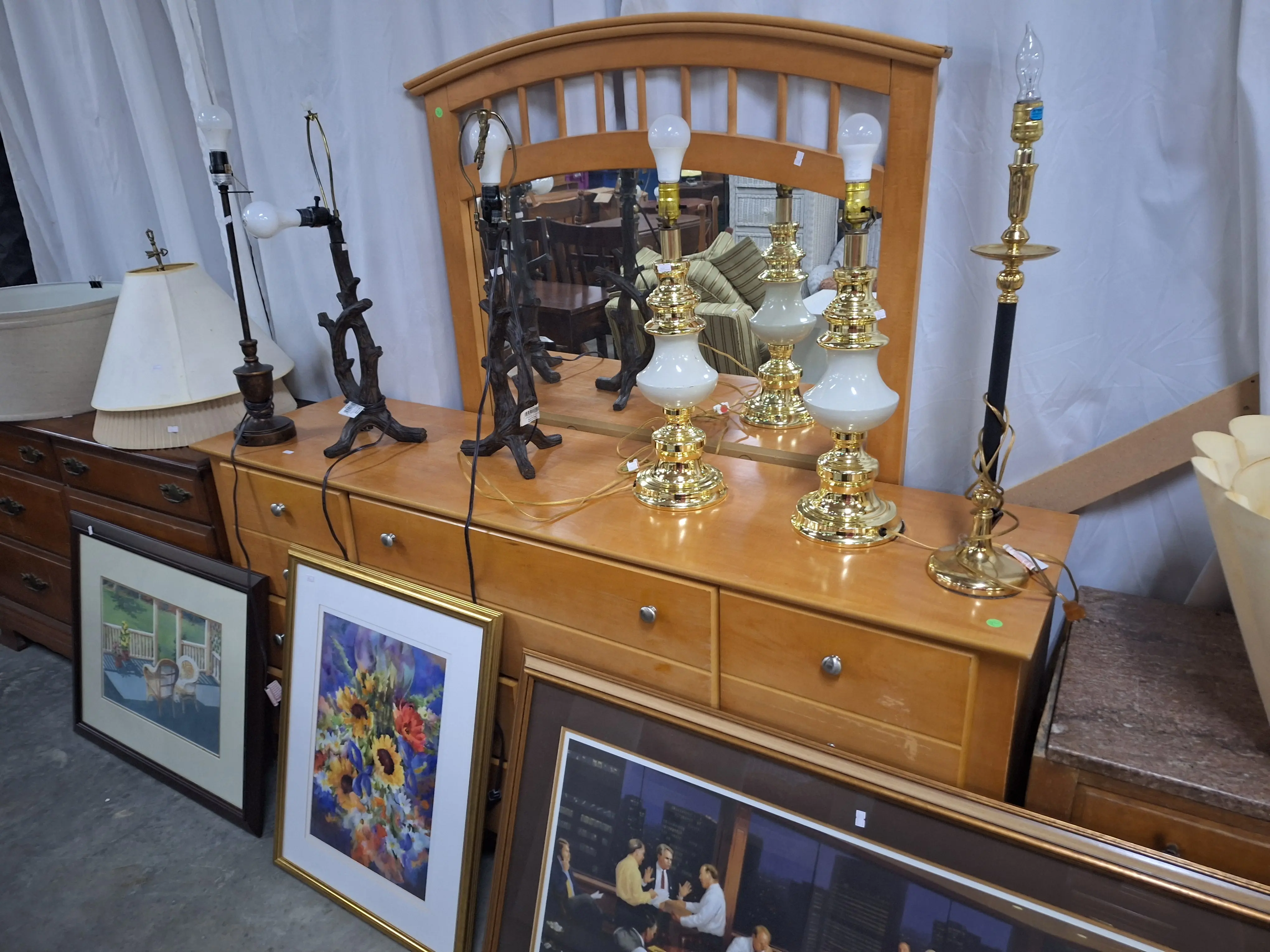 Live auction photo