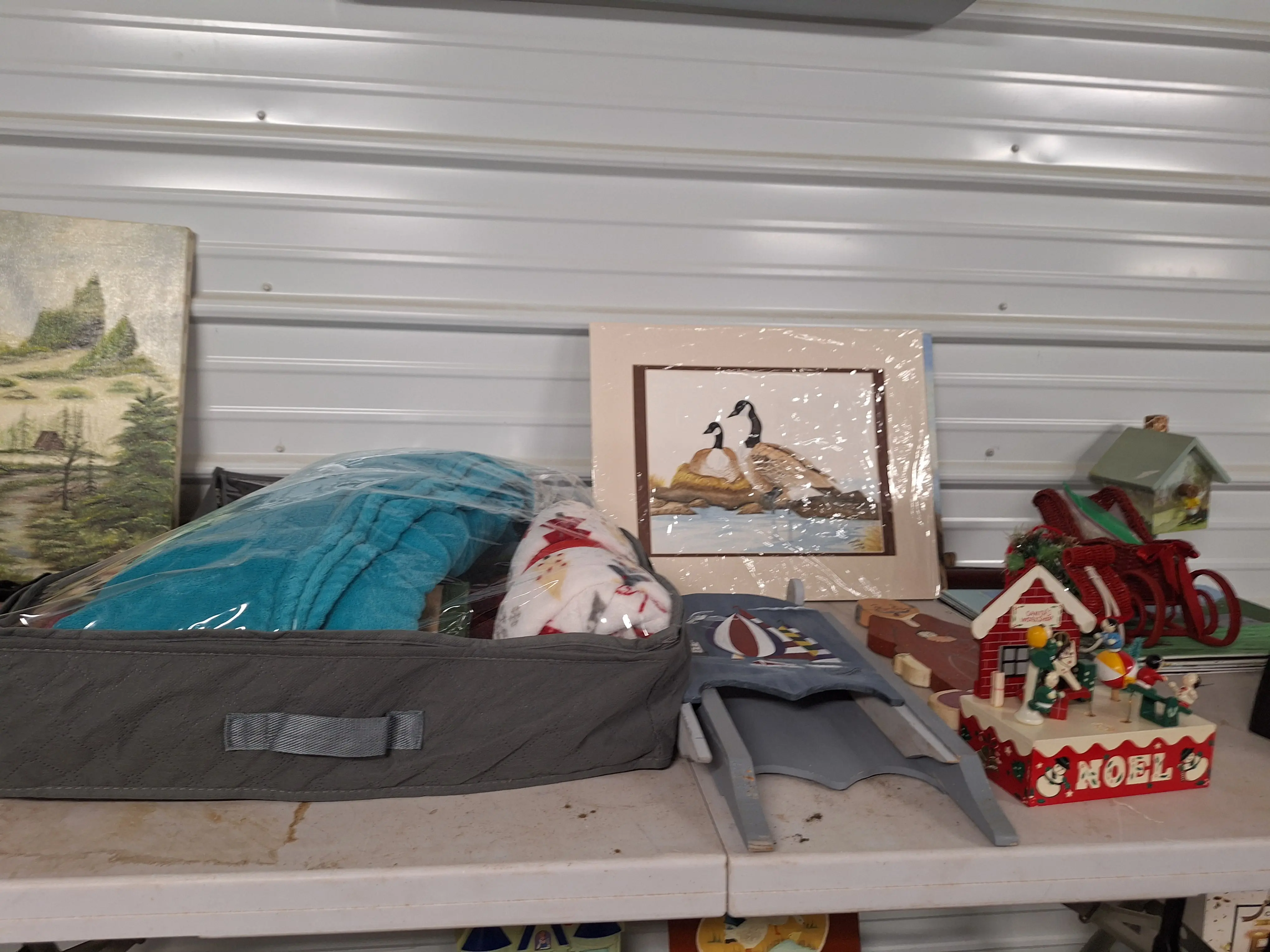 Live auction photo