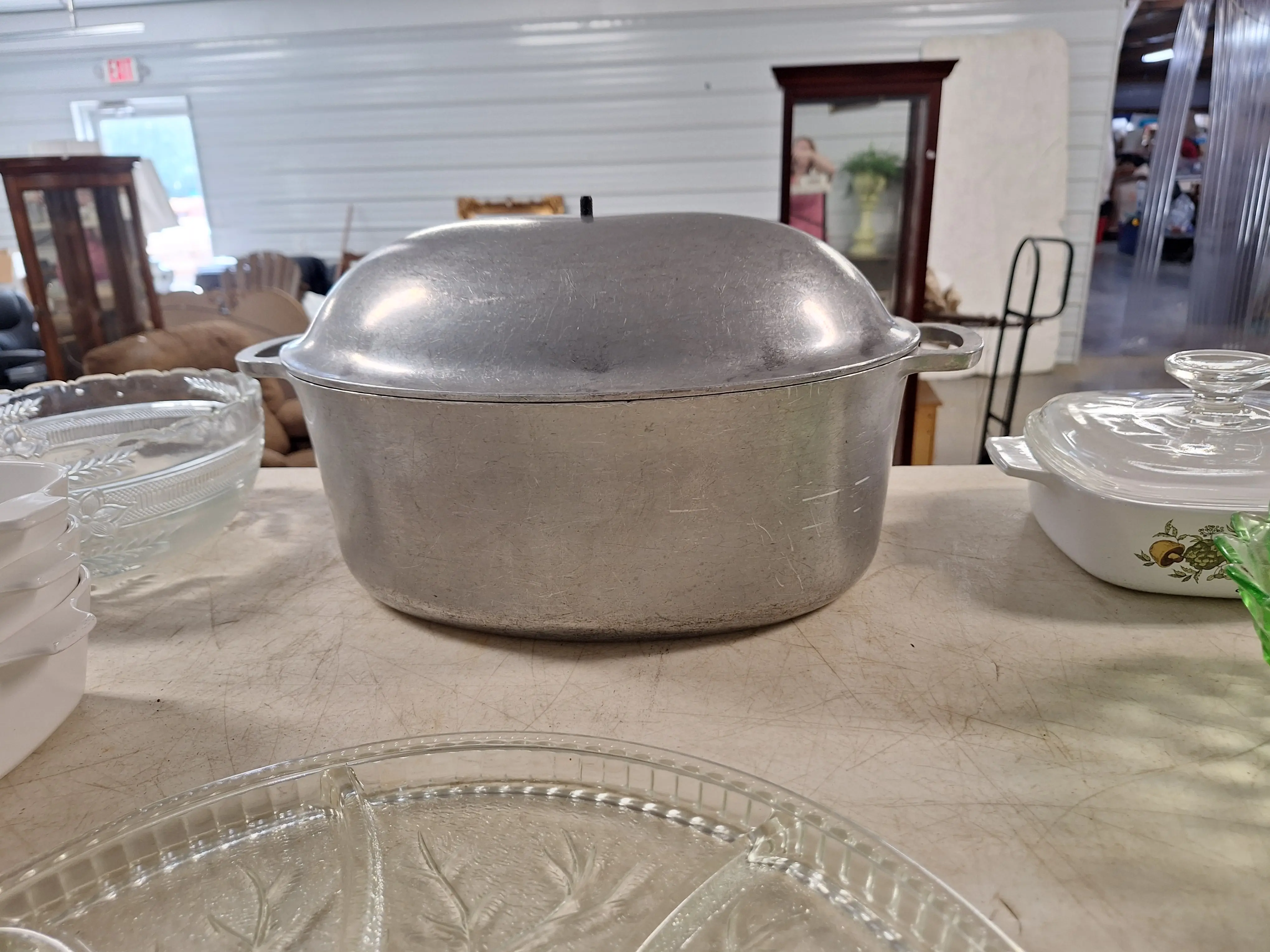 Live auction photo