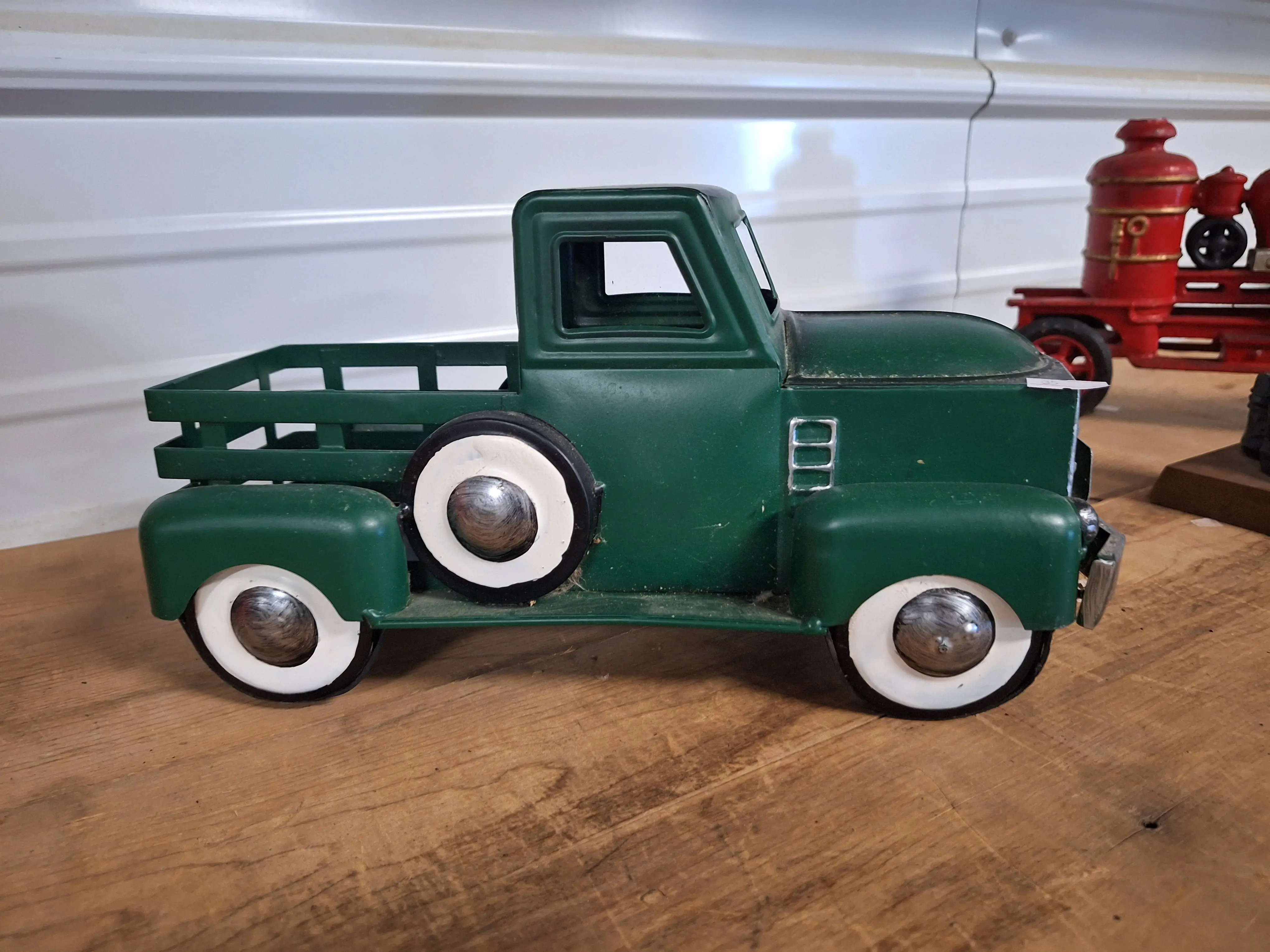 Live auction photo