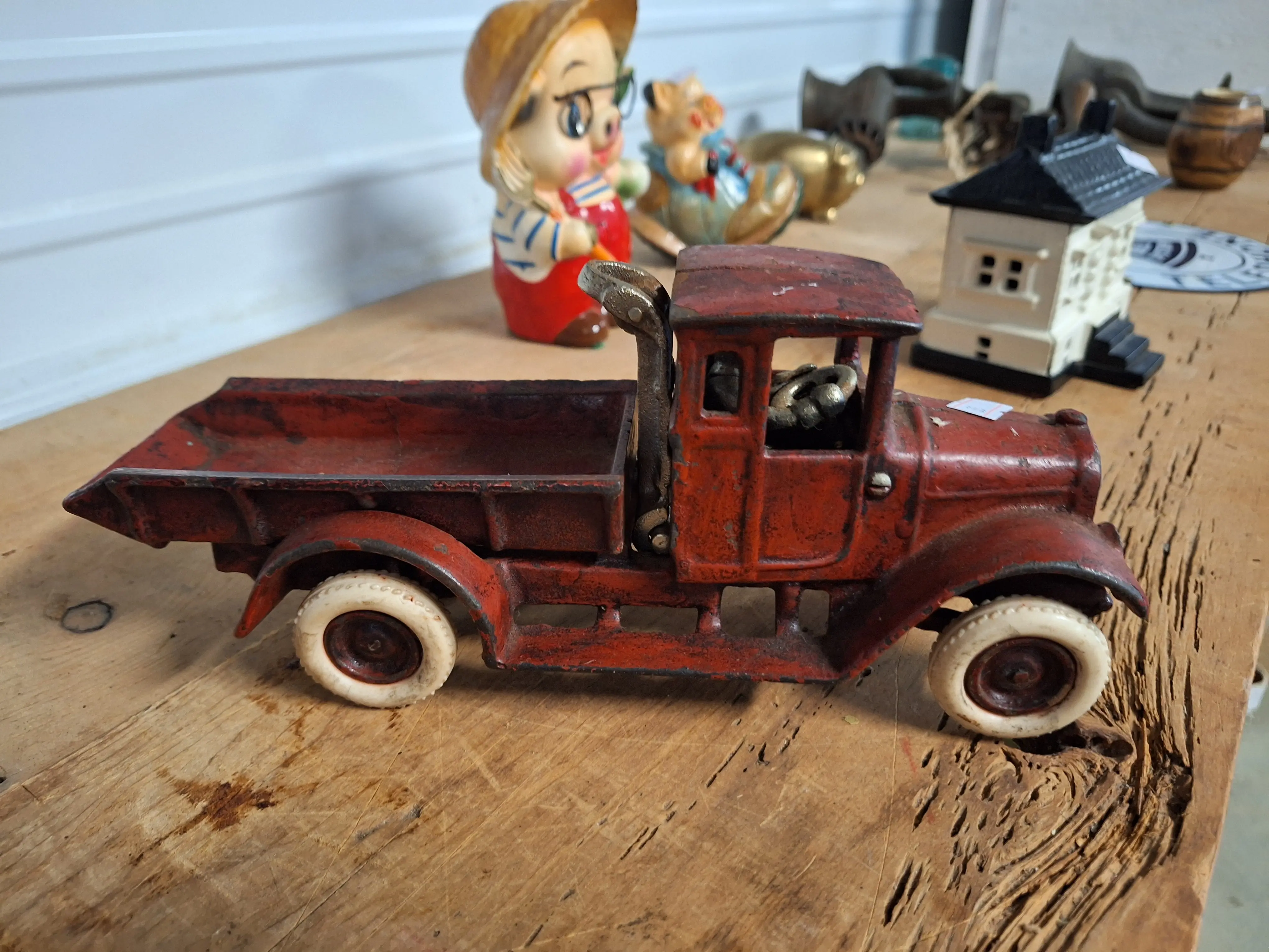 Live auction photo