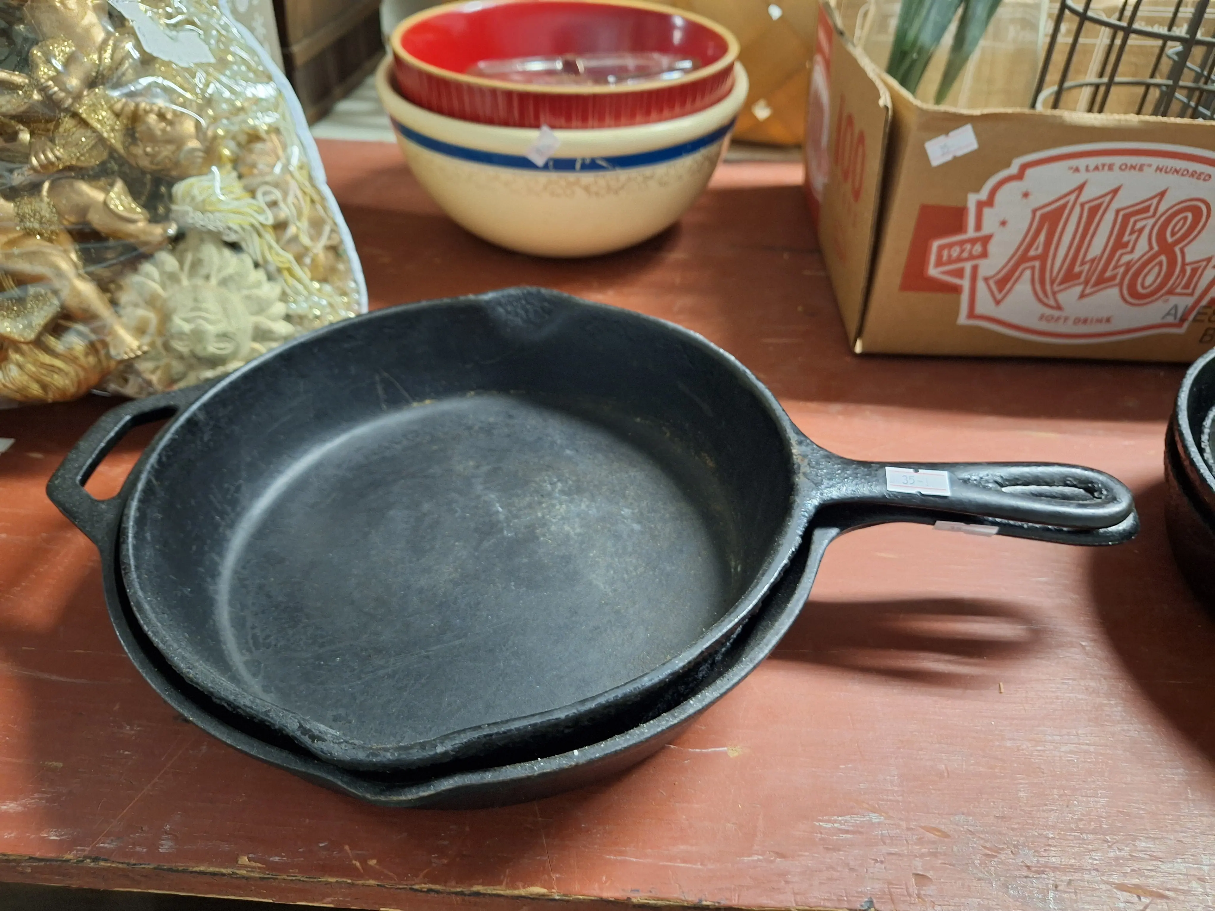 Live auction photo