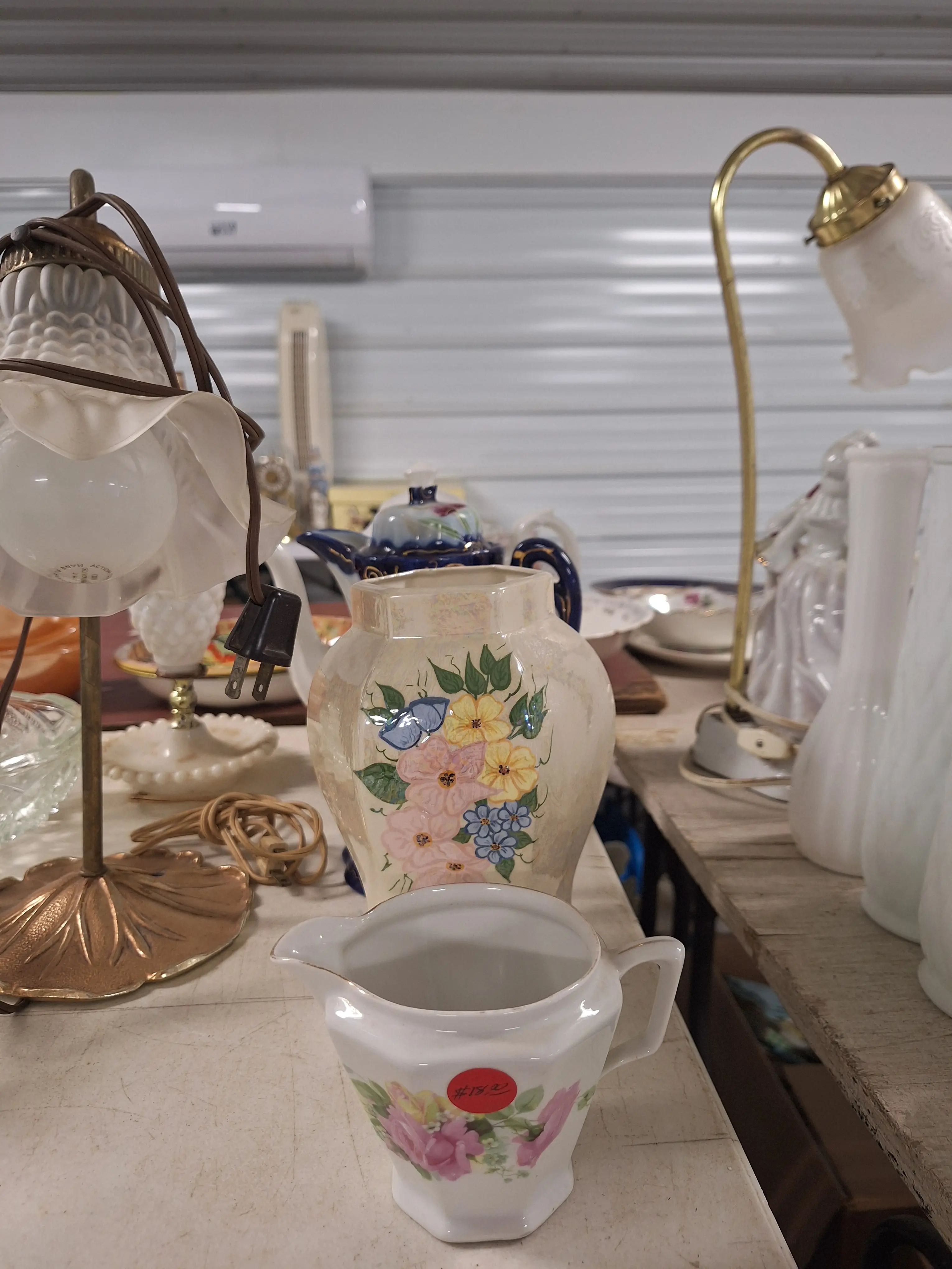 Live auction photo