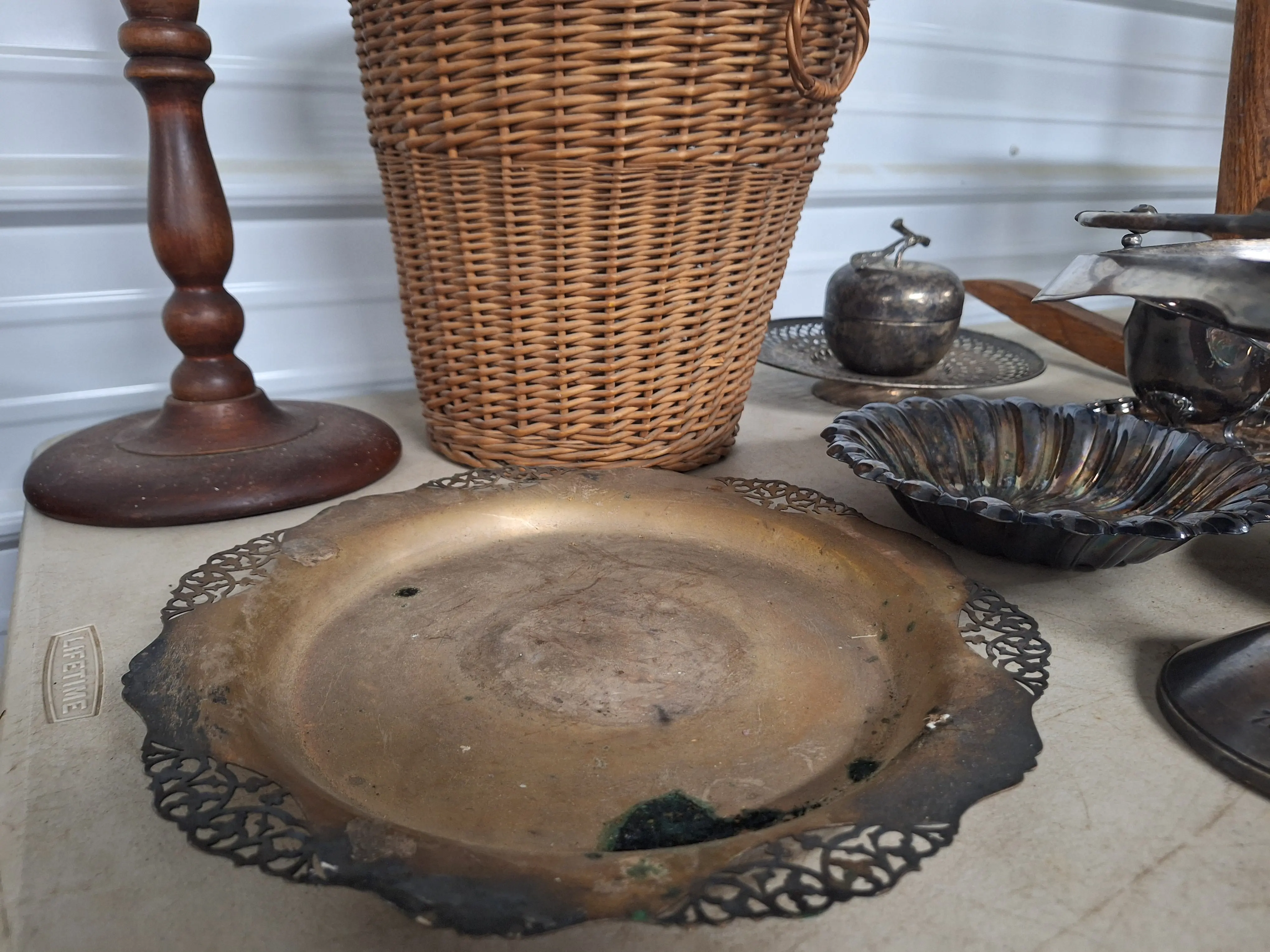 Live auction photo