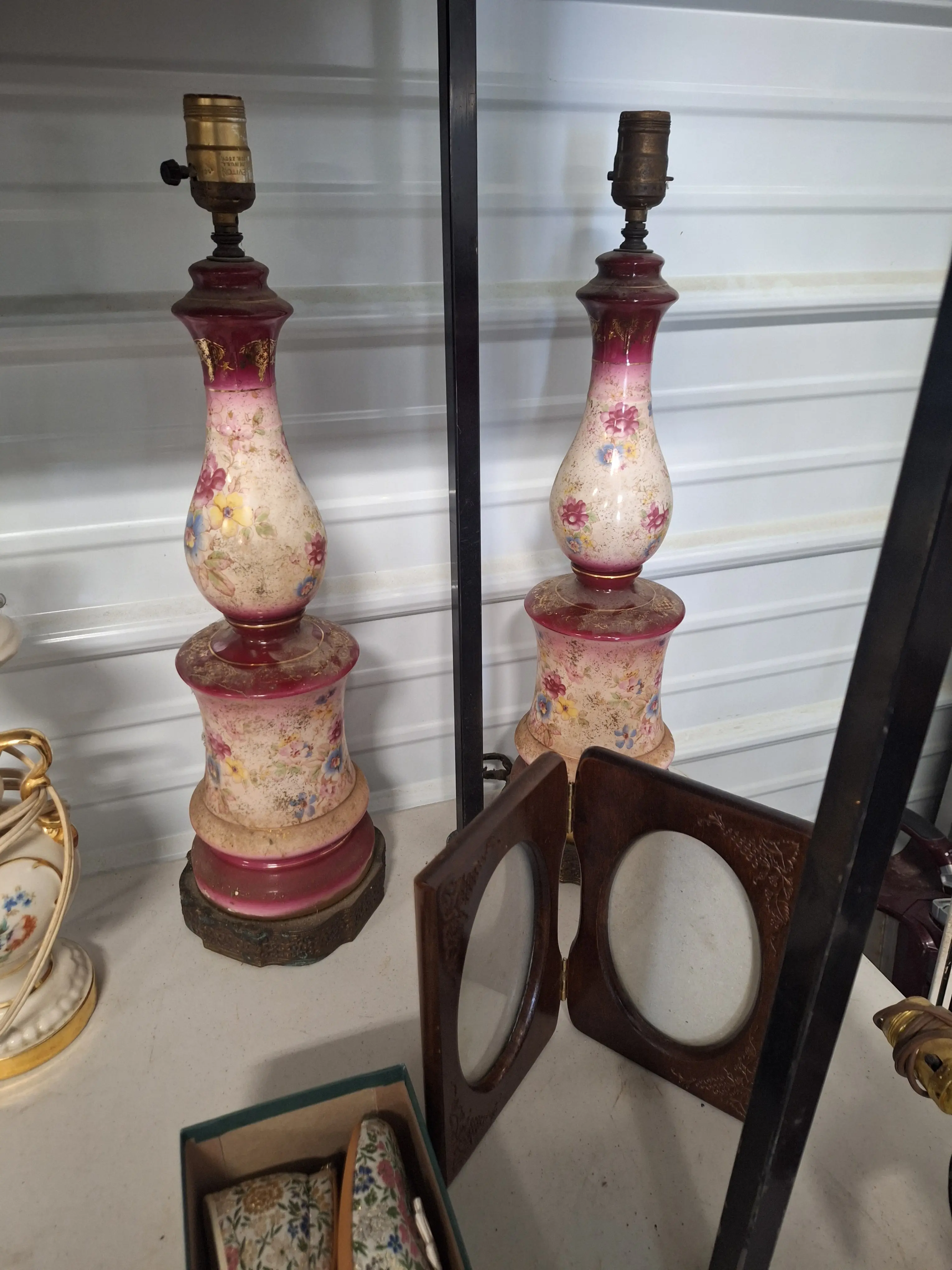 Live auction photo