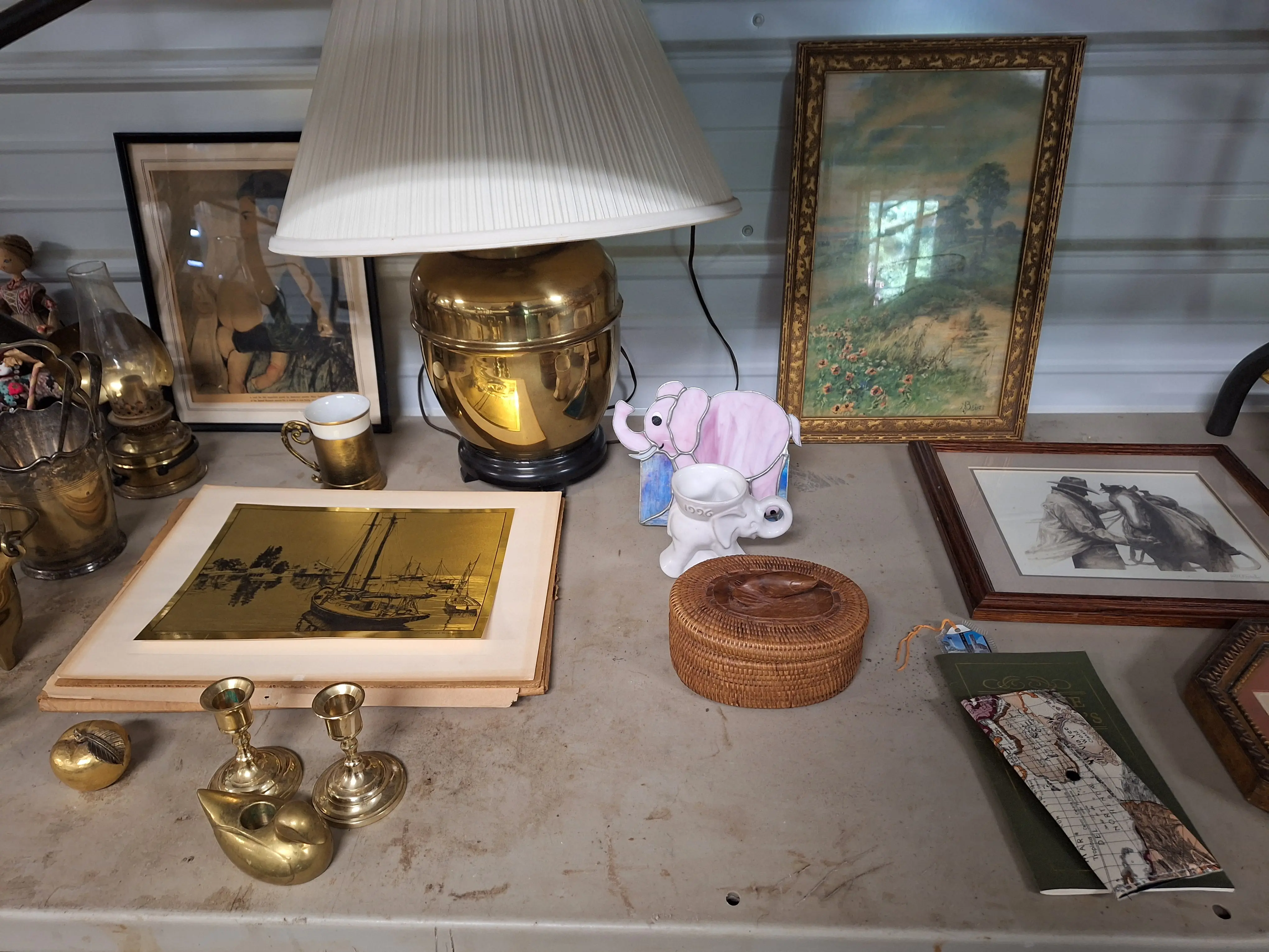 Live auction photo