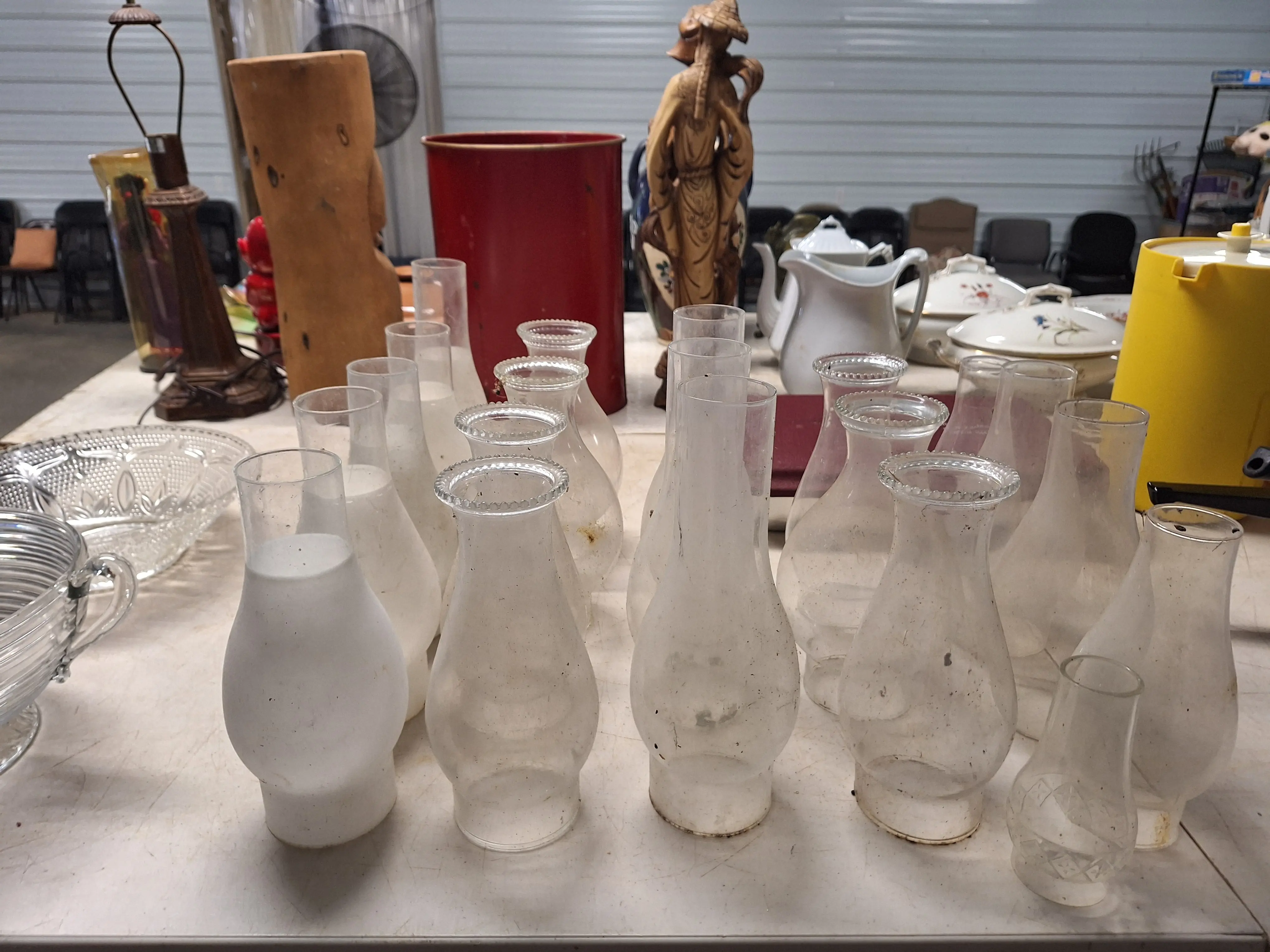 Live auction photo