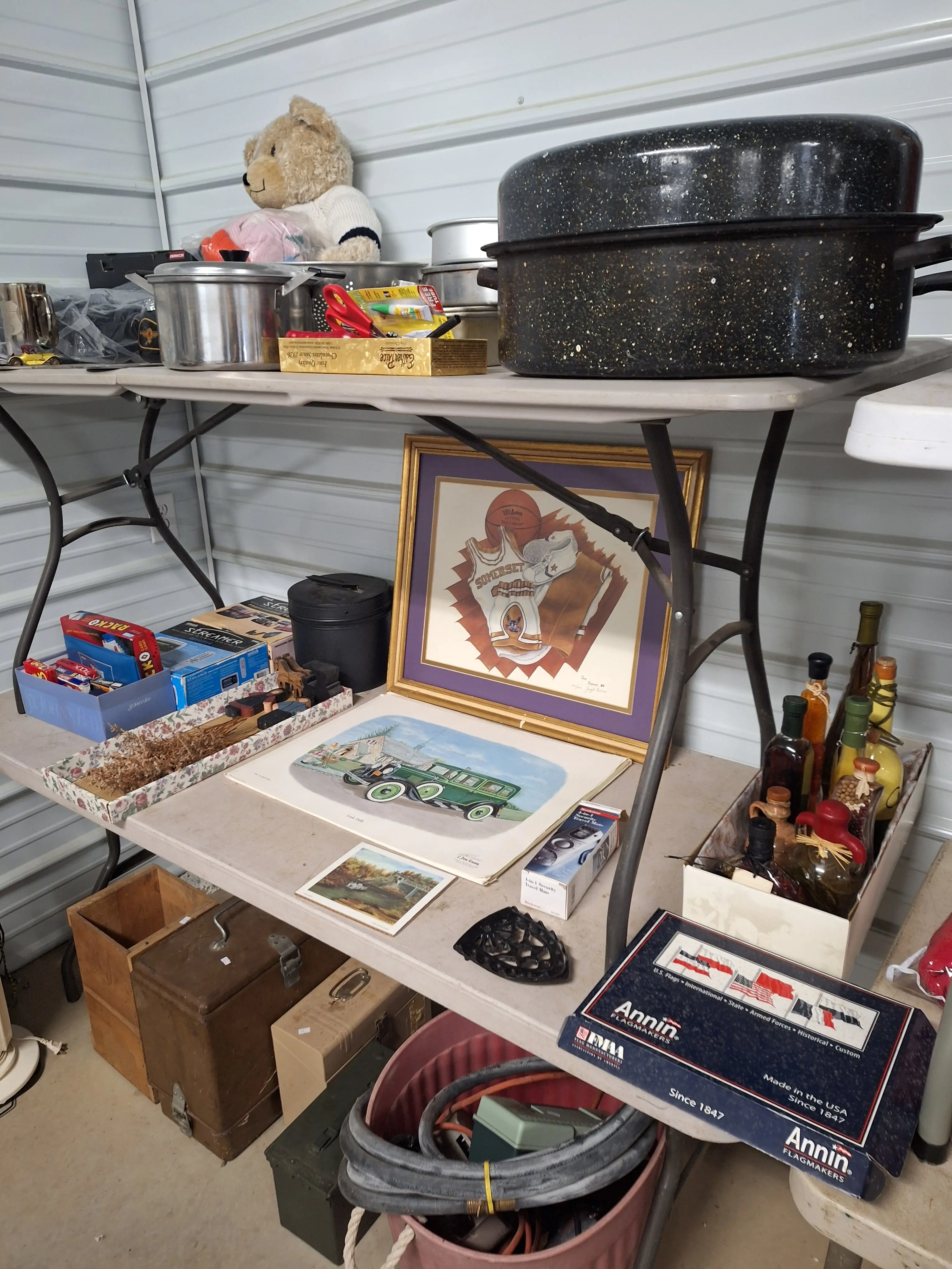Live auction photo
