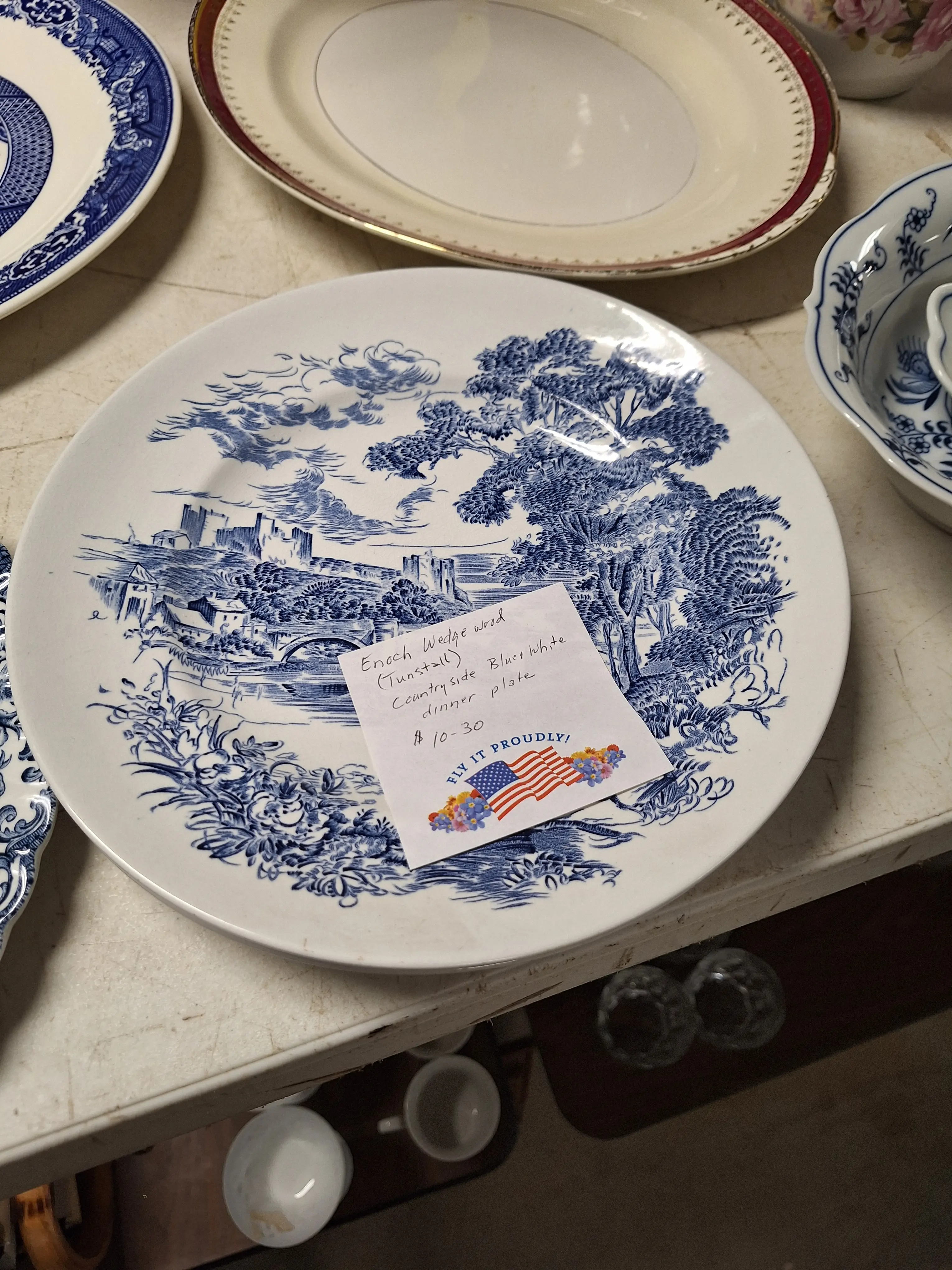 Live auction photo