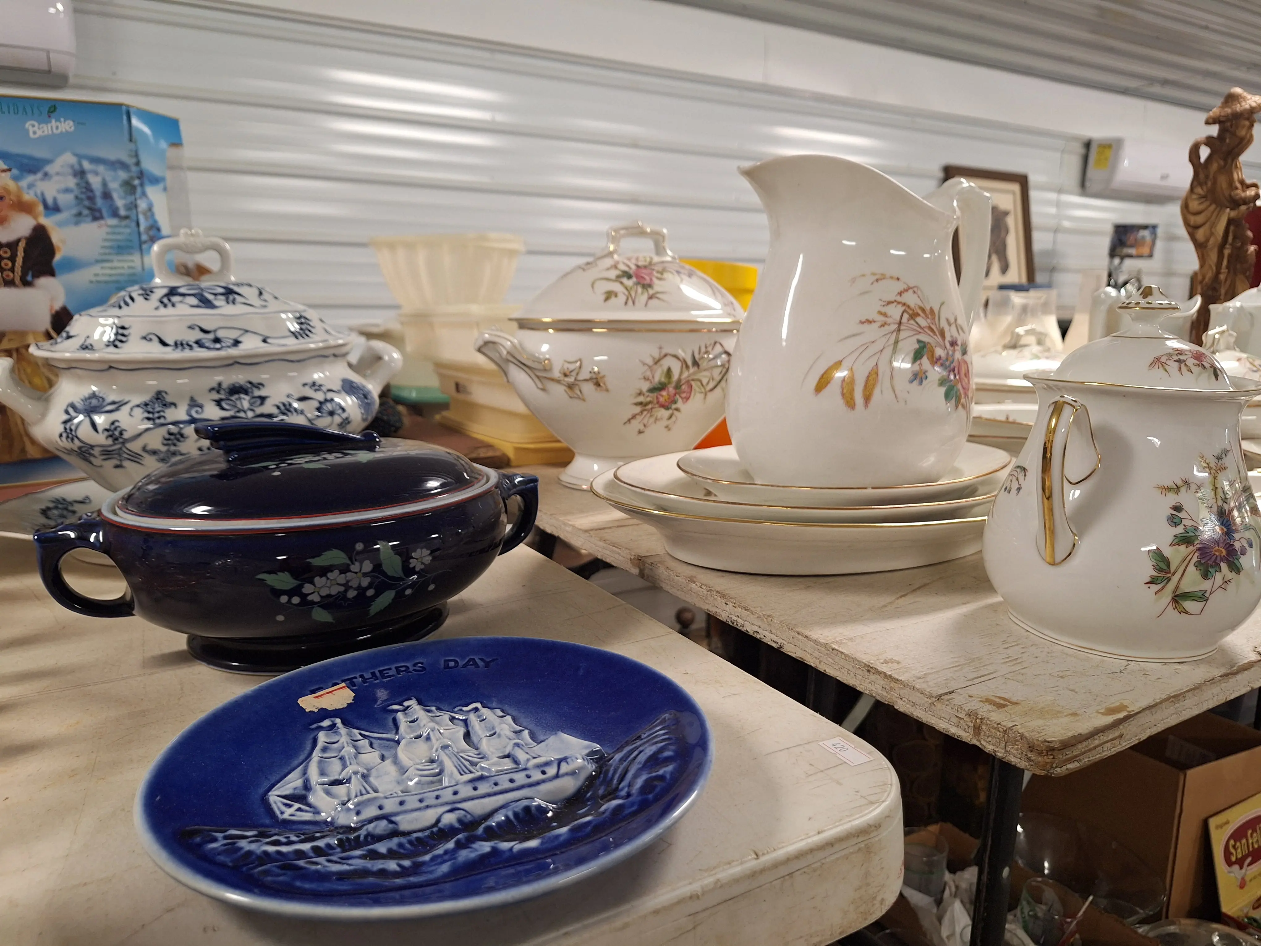 Live auction photo